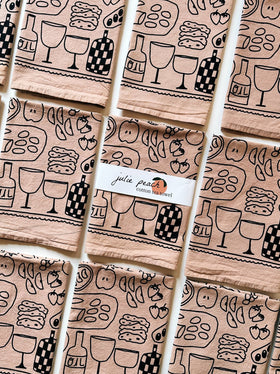 Julie Peach - Picnic on Taupe Tea Towel - 100% Cotton - 0