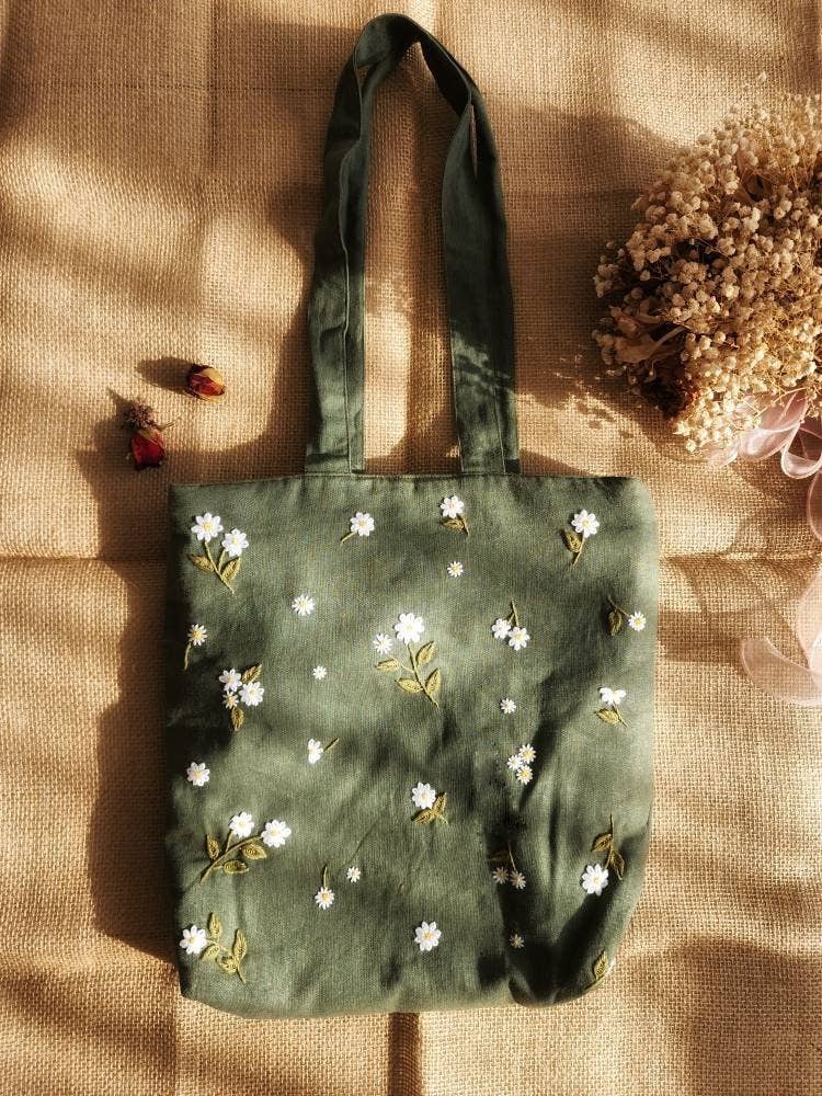 Small Daisies Embroidery Linen Tote Bag: Olive green - 0