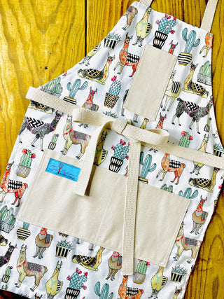 Two Medium Sized Ladies - Isabella Apron