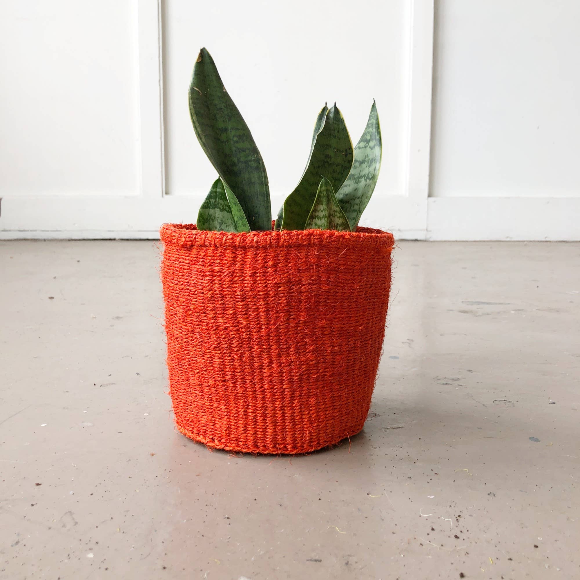Amsha - Storage Plant Basket: Tomato: XS (6"x6") White Stripe