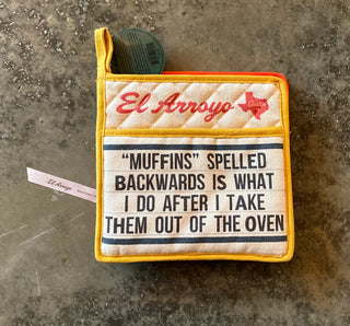 El Arroyo - Marque Pot Holders (Set of 2)-Spicy Disaster