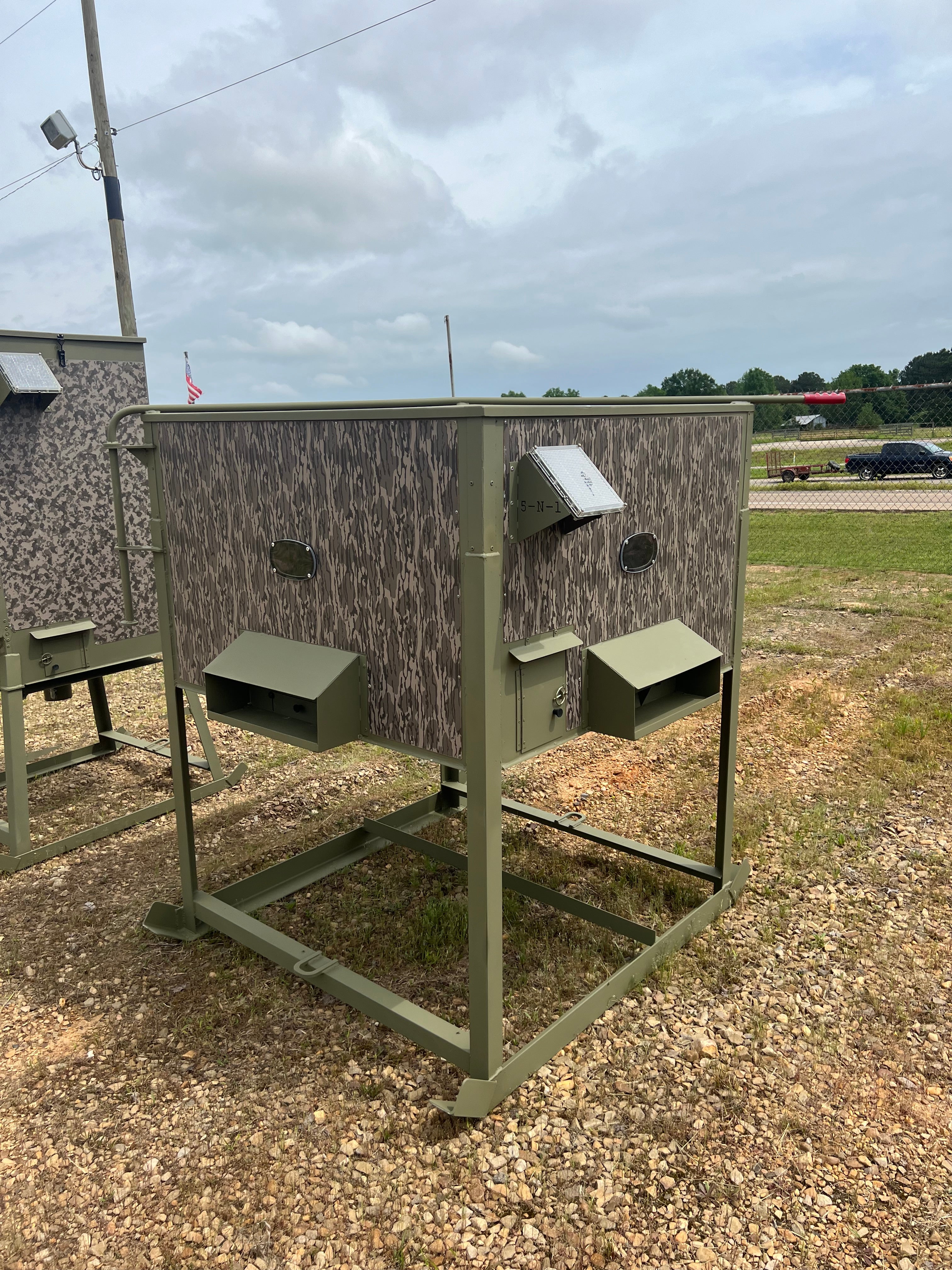 5-N-1 Deer Feeder