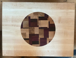 Cutting Board with Circle