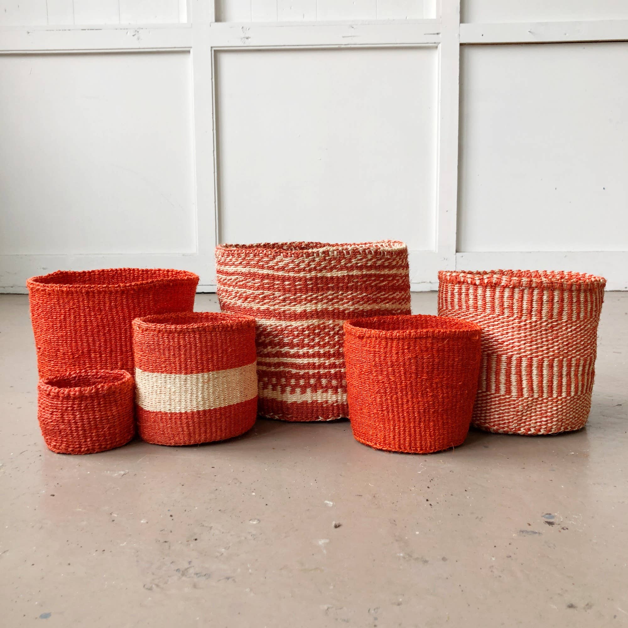 Amsha - Storage Plant Basket: Tomato: XS (6"x6") White Stripe